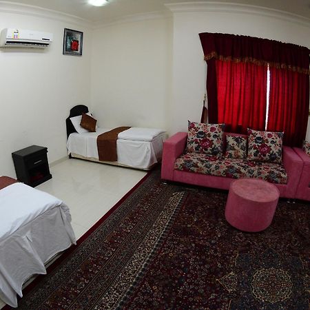 Al Eairy Furnished Apartments Dammam 4 Exterior photo